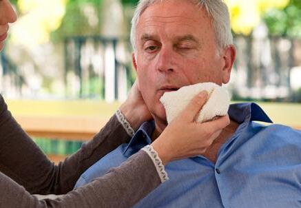 经颅磁刺激仪治疗效果_轻度的脑梗塞怎么办?怎么照顾